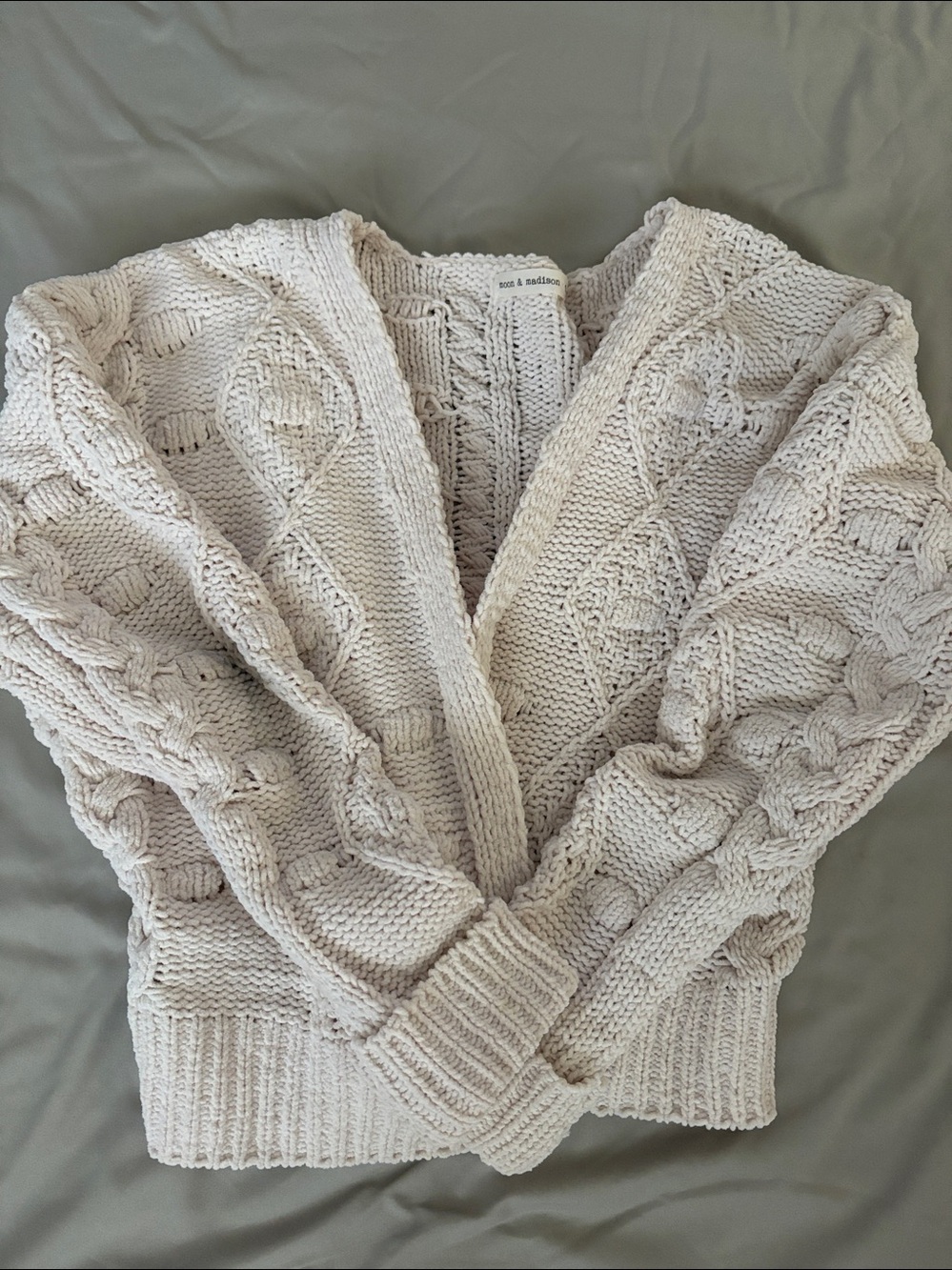 Moon & Madison Geometric Knit Cropped Cardigan in Cream Size Small
